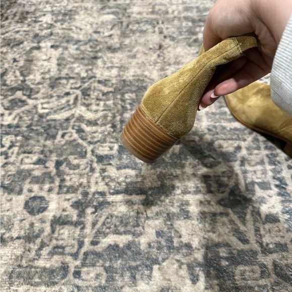 Marc Fisher Tan Suede Ankle Booties Chelsea Style size 7 - Picture 9 of 9